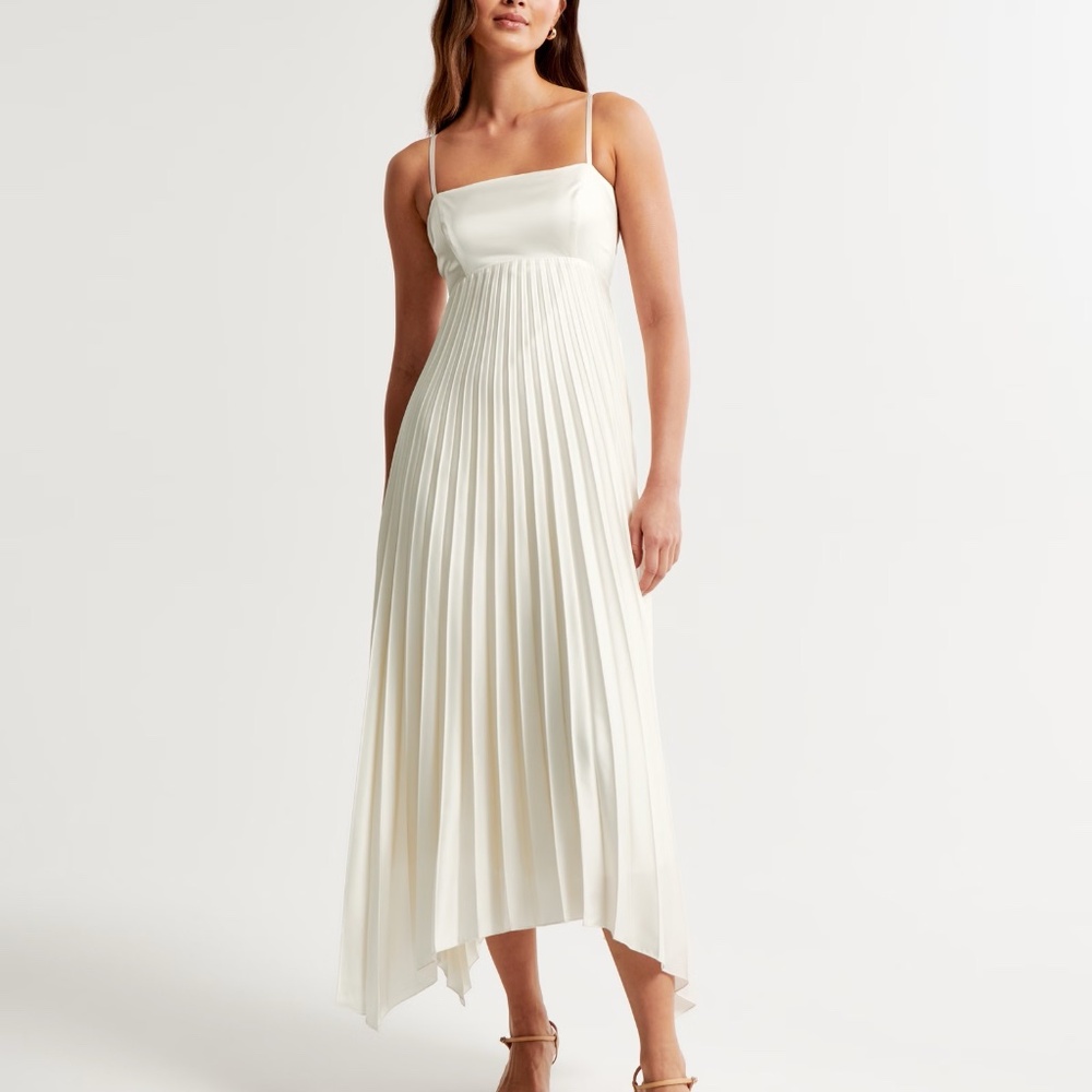 The A&F Giselle Clasp-Back Pleated Midi Dress